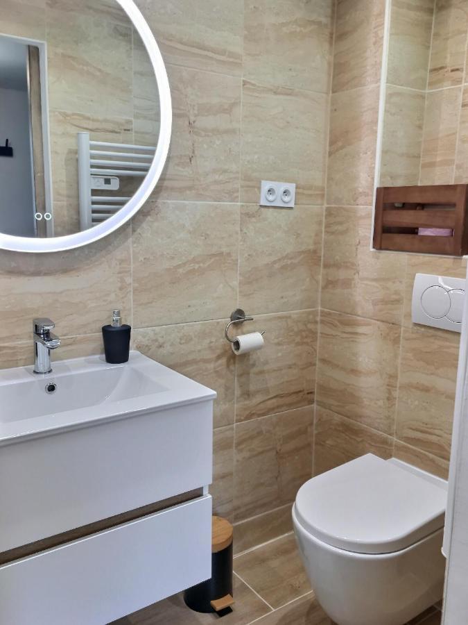Bleu Lavande - Coquet Appartement Ambiance Village イストル エクステリア 写真