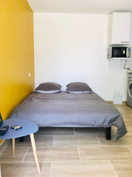 Bleu Lavande - Coquet Appartement Ambiance Village イストル エクステリア 写真